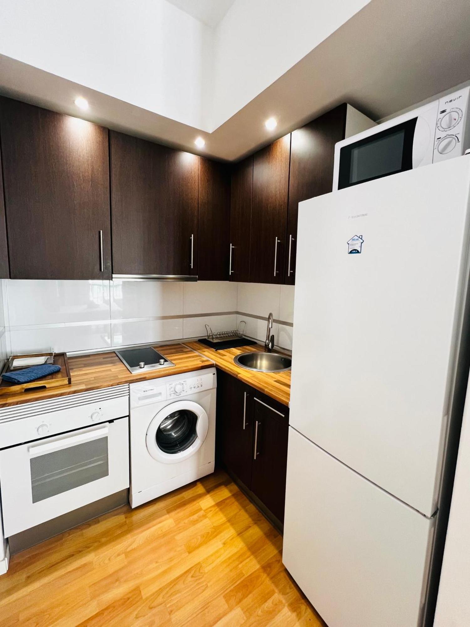 Calderon III Deluxe Central Sinesedesignhomes Malaga Zewnętrze zdjęcie
